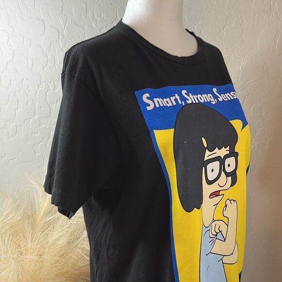 BOB’S Burgers Tina Belcher black tee with graphic Smart strong sensual SZ M - Picture 7 of 10
